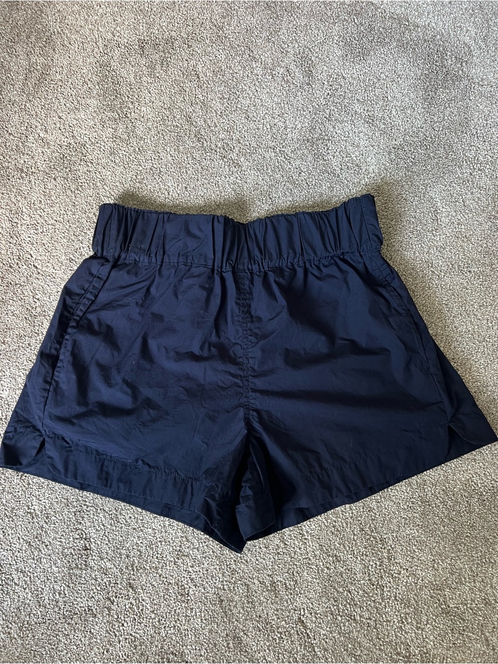 Quince Navy High-Waist Elastic Shorts